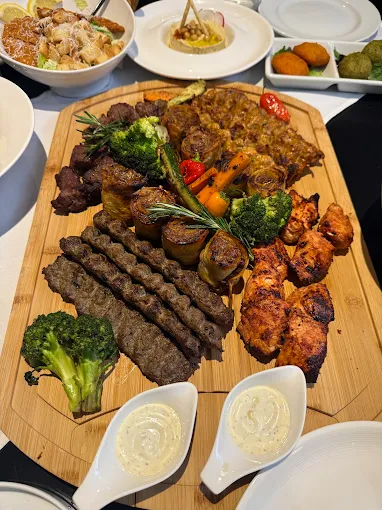 مطعم حلم Hillm Venues